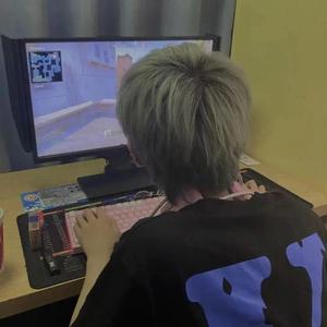 黑土吃鸣人钢筋图片
